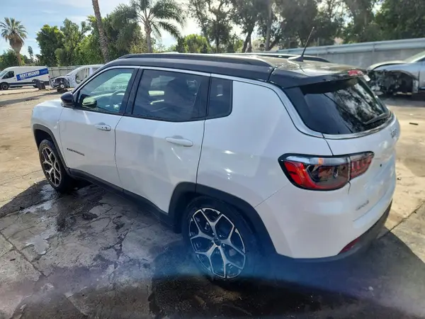 3C4NJDCN4ST510682 2025 JEEP COMPASS - Image 2