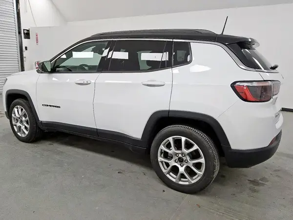 3C4NJDCN4ST512402 2025 JEEP COMPASS - Image 2