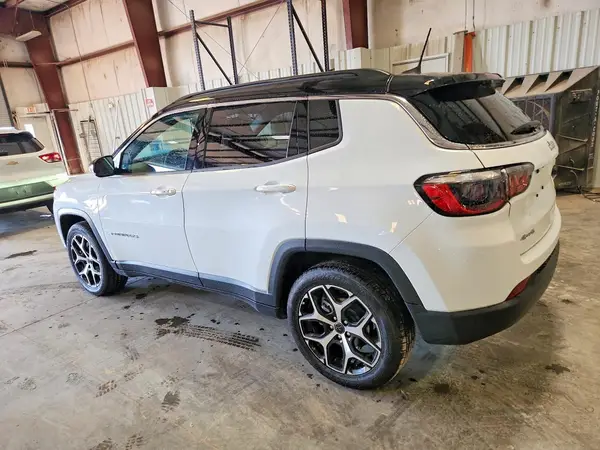 3C4NJDCN4ST513663 2025 JEEP COMPASS - Image 2