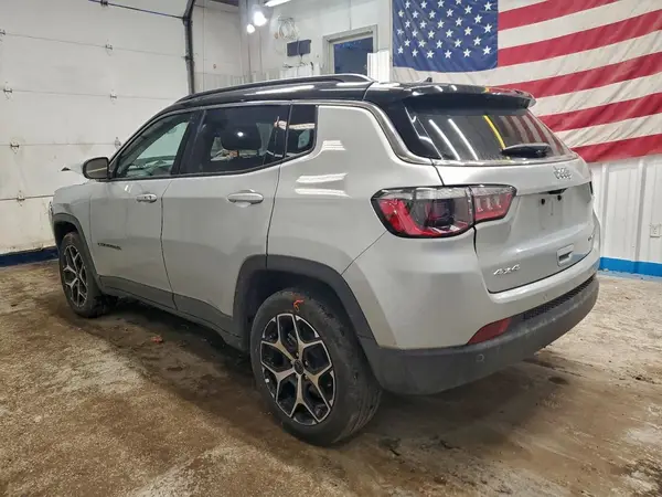 3C4NJDCN4ST513937 2025 JEEP COMPASS - Image 2
