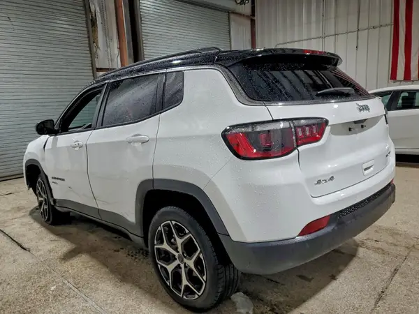 3C4NJDCN4ST521228 2025 JEEP COMPASS - Image 2