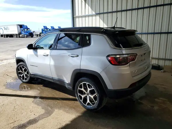 3C4NJDCN4ST525117 2025 JEEP COMPASS - Image 2