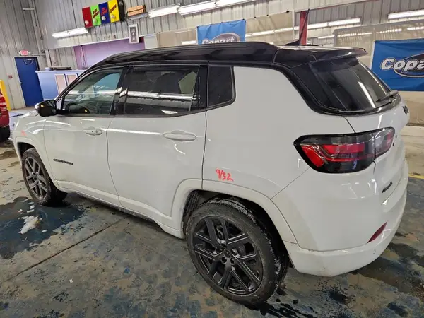 3C4NJDCN4ST556321 2025 JEEP COMPASS - Image 2