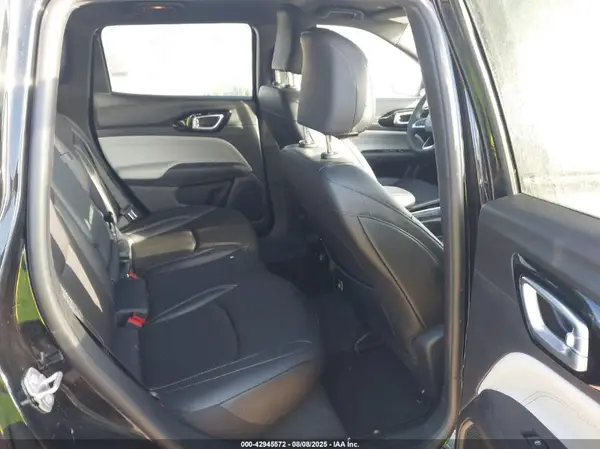 3C4NJDCN4ST561132 2025 JEEP COMPASS - Image 8