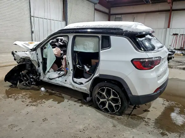 3C4NJDCN4ST571837 2025 JEEP COMPASS - Image 2