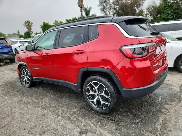 3C4NJDCN4ST581736 2025 JEEP COMPASS - Image 2