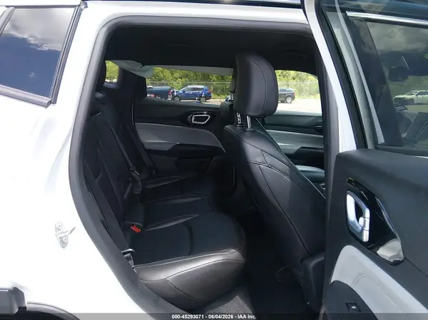 3C4NJDCN4ST592168 2025 JEEP COMPASS - Image 8
