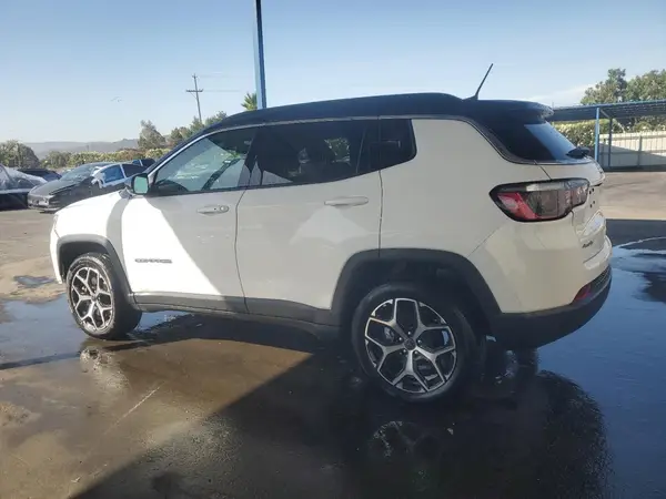 3C4NJDCN4ST596785 2025 JEEP COMPASS - Image 2