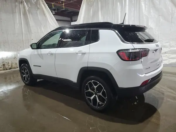 3C4NJDCN4ST599945 2025 JEEP COMPASS - Image 2