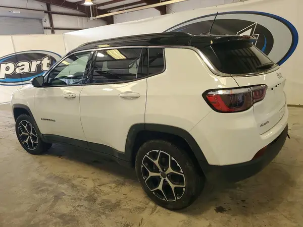 3C4NJDCN4ST605761 2025 JEEP COMPASS - Image 2