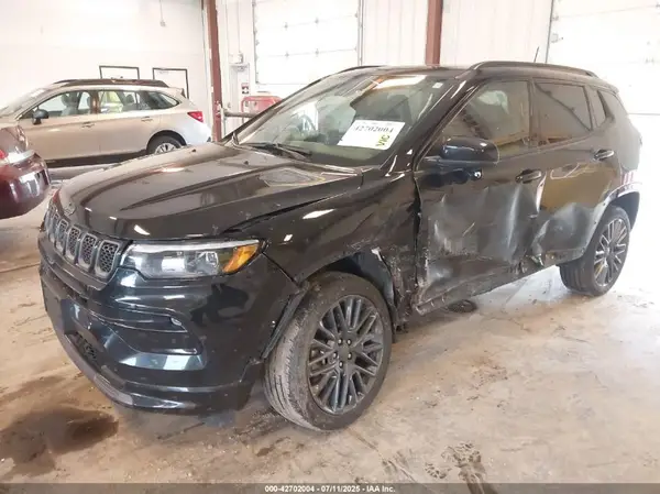 3C4NJDCN5PT528888 2023 JEEP COMPASS - Image 2