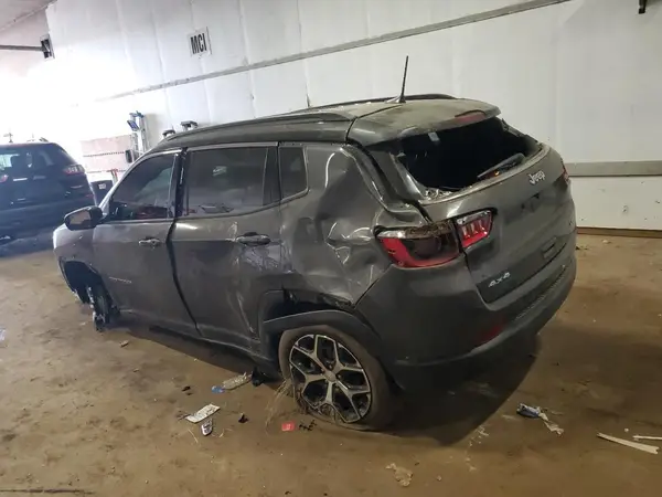 3C4NJDCN5RT156195 2024 JEEP COMPASS - Image 2