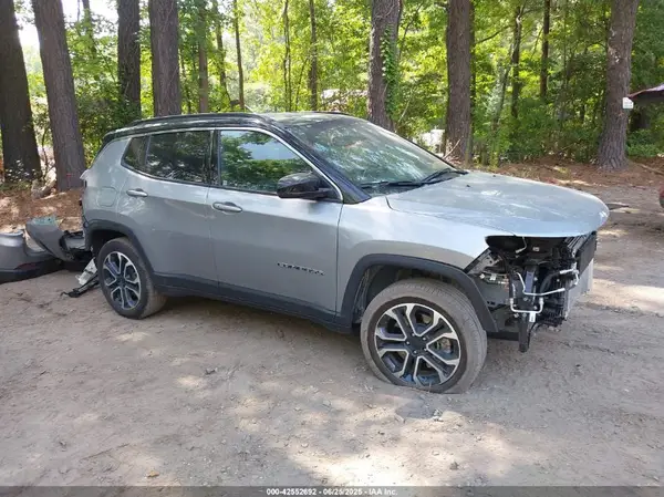3C4NJDCN5RT578094 2024 JEEP COMPASS - Image 1