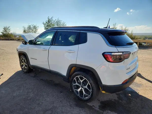 3C4NJDCN5ST509878 2025 JEEP COMPASS - Image 2