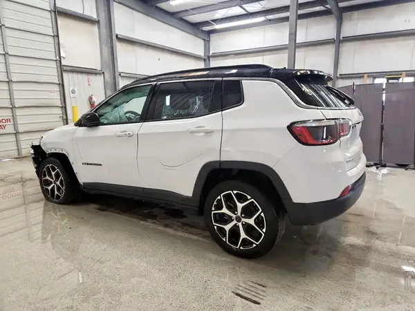 3C4NJDCN5ST509928 2025 JEEP COMPASS - Image 2