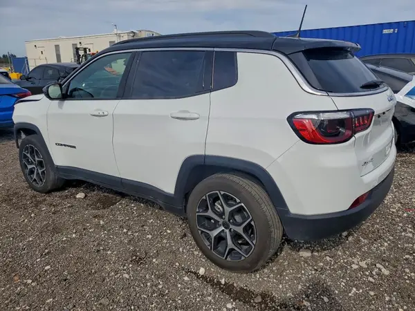 3C4NJDCN5ST511422 2025 JEEP COMPASS - Image 2