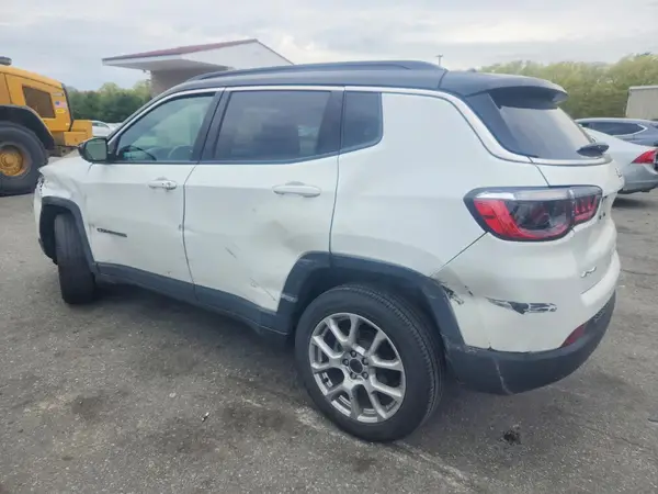 3C4NJDCN5ST513042 2025 JEEP COMPASS - Image 2