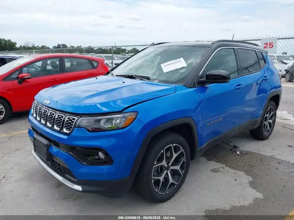 3C4NJDCN5ST528348 2025 JEEP COMPASS - Image 2