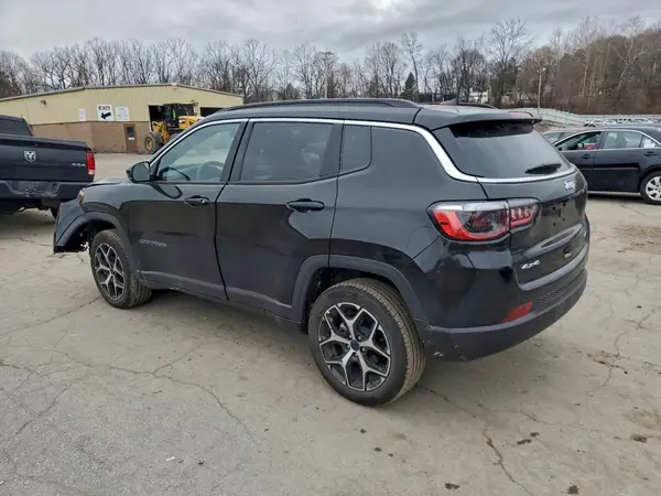 3C4NJDCN5ST541875 2025 JEEP COMPASS - Image 2