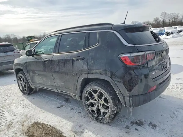 3C4NJDCN5ST548177 2025 JEEP COMPASS - Image 2