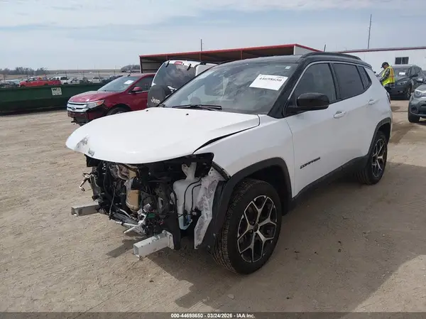 3C4NJDCN5ST552388 2025 JEEP COMPASS - Image 2