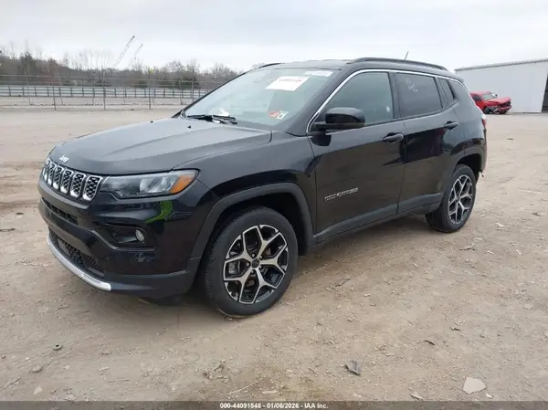 3C4NJDCN5ST577467 2025 JEEP COMPASS - Image 2
