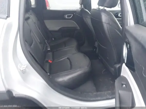 3C4NJDCN5ST579557 2025 JEEP COMPASS - Image 8