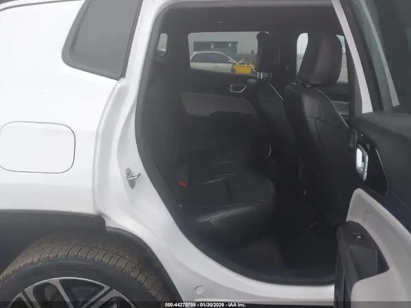 3C4NJDCN5ST593863 2025 JEEP COMPASS - Image 8