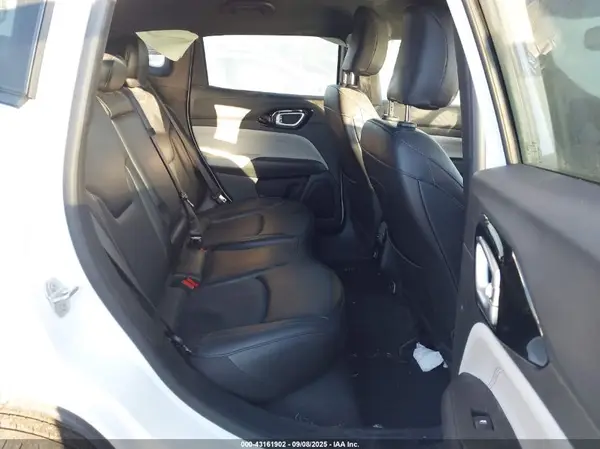 3C4NJDCN6PT510545 2023 JEEP COMPASS - Image 8