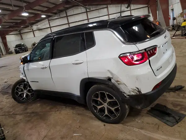 3C4NJDCN6RT152401 2024 JEEP COMPASS - Image 2