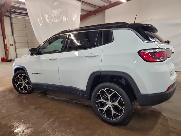 3C4NJDCN6RT167626 2024 JEEP COMPASS - Image 2