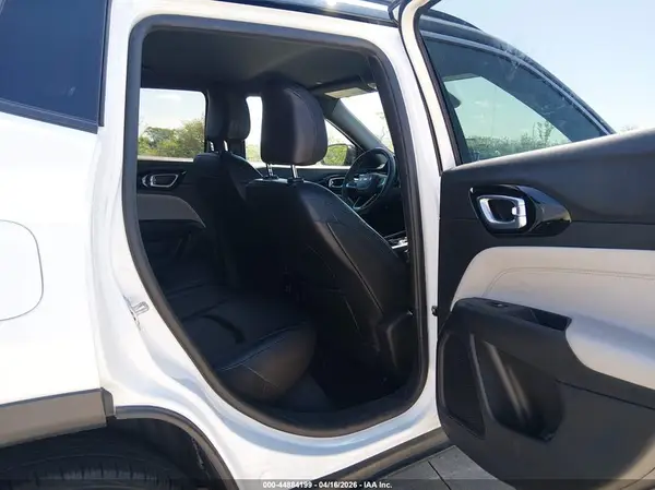 3C4NJDCN6RT594885 2024 JEEP COMPASS - Image 8