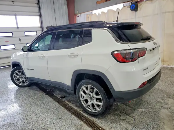 3C4NJDCN6ST507492 2025 JEEP COMPASS - Image 2