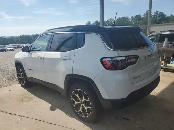 3C4NJDCN6ST511638 2025 JEEP COMPASS - Image 2