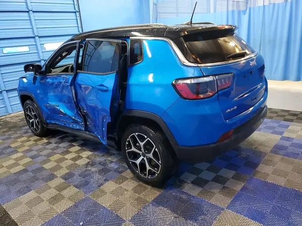 3C4NJDCN6ST513602 2025 JEEP COMPASS - Image 2