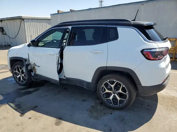 3C4NJDCN6ST525944 2025 JEEP COMPASS - Image 2