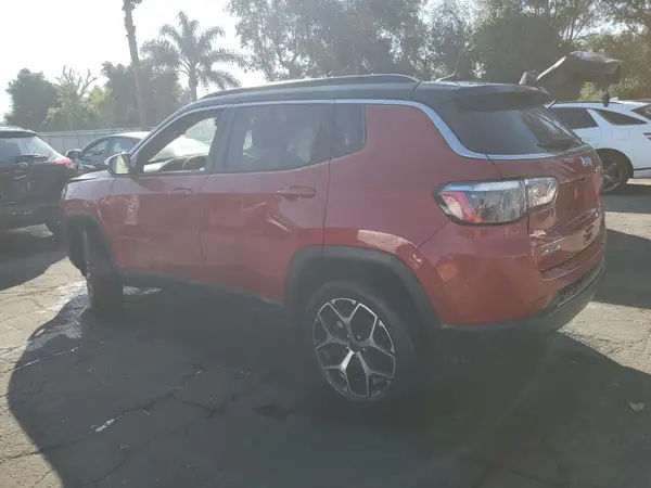 3C4NJDCN6ST526124 2025 JEEP COMPASS - Image 2