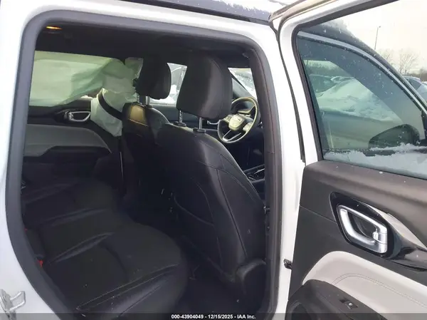 3C4NJDCN6ST586064 2025 JEEP COMPASS - Image 8