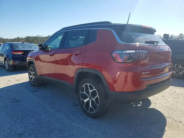 3C4NJDCN6ST624988 2025 JEEP COMPASS - Image 2