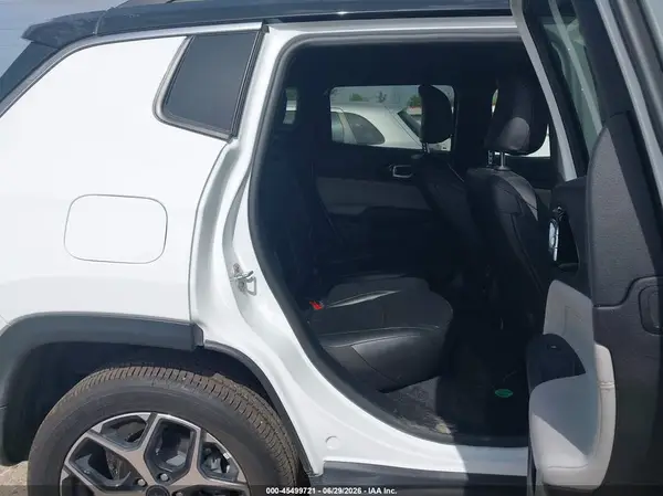 3C4NJDCN6TT186989 2026 JEEP COMPASS - Image 8