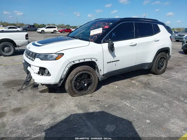 3C4NJDCN7PT567143 2023 JEEP COMPASS - Image 2