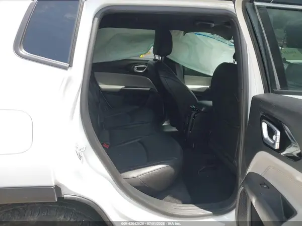 3C4NJDCN7PT567207 2023 JEEP COMPASS - Image 8