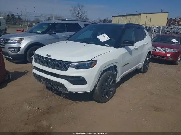 3C4NJDCN7RT106527 2024 JEEP COMPASS - Image 2