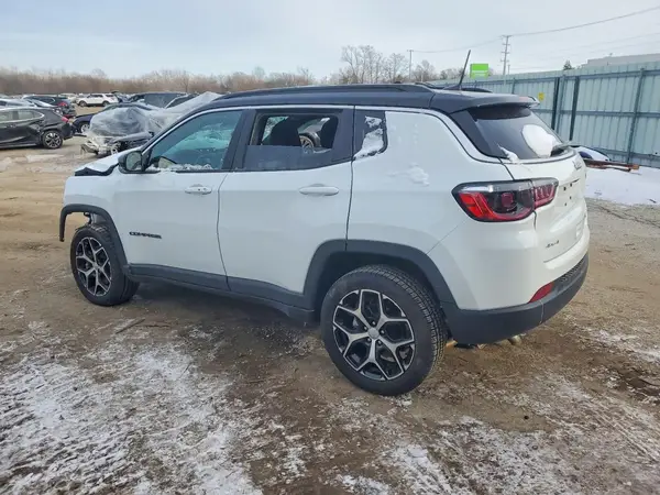 3C4NJDCN7RT110285 2024 JEEP COMPASS - Image 2