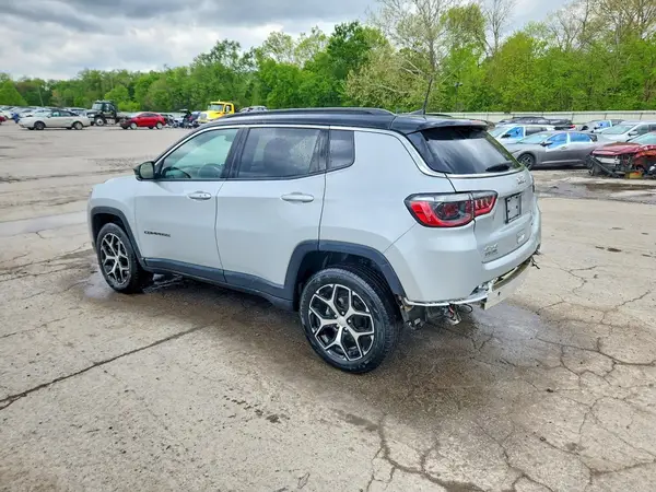 3C4NJDCN7RT173208 2024 JEEP COMPASS - Image 2