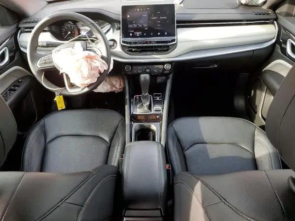 3C4NJDCN7ST502317 2025 JEEP COMPASS - Image 8