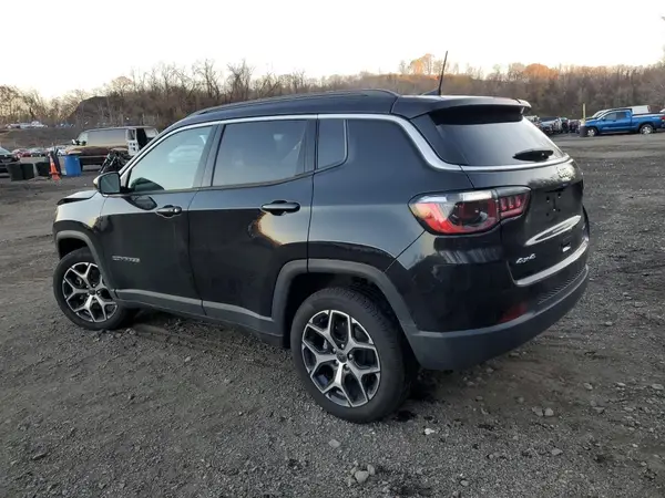 3C4NJDCN7ST506237 2025 JEEP COMPASS - Image 2