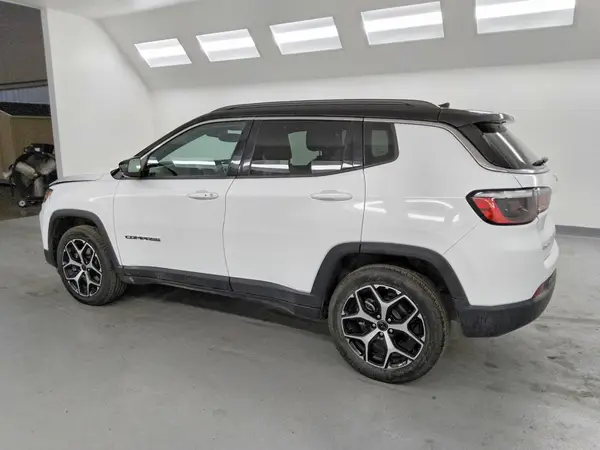 3C4NJDCN7ST511017 2025 JEEP COMPASS - Image 2