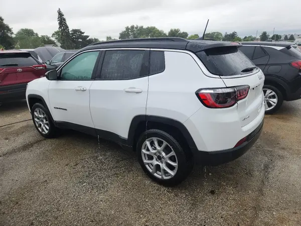 3C4NJDCN7ST512796 2025 JEEP COMPASS - Image 2
