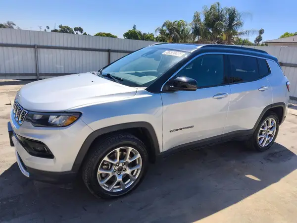 3C4NJDCN7ST518338 2025 JEEP COMPASS - Image 1
